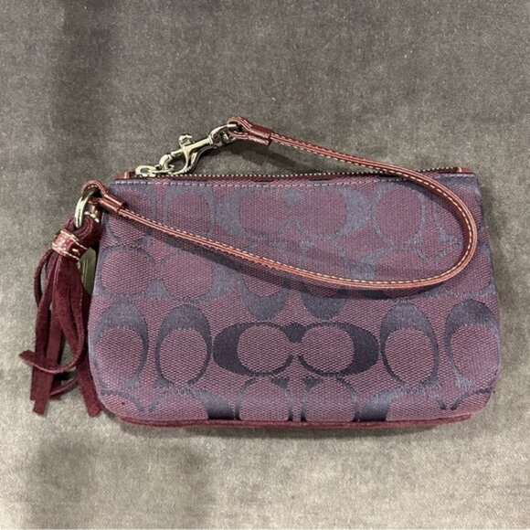 Vintage Coach 2004 Signature C Logo Capacity Wristlet Clutch - Picture 1 of 7